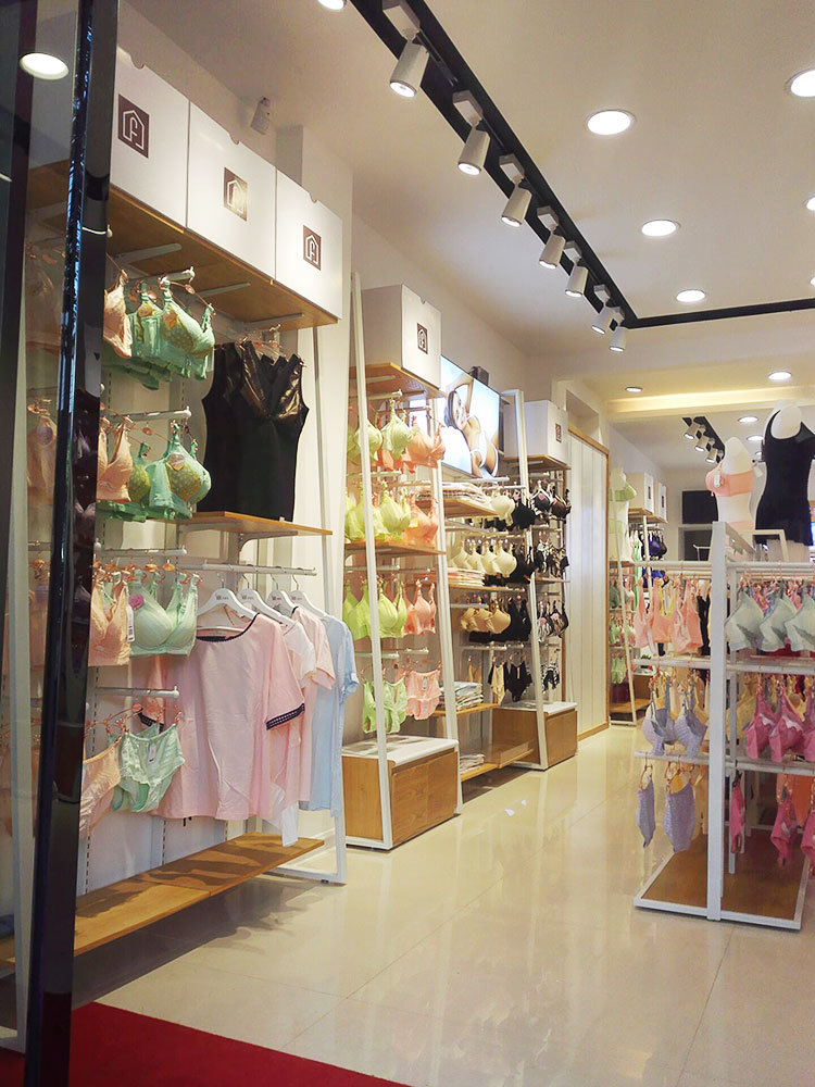 詩曼芬內(nèi)衣店