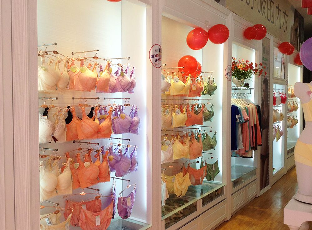 慶賀楊先生的詩曼芬內(nèi)衣加盟店盛大開業(yè)